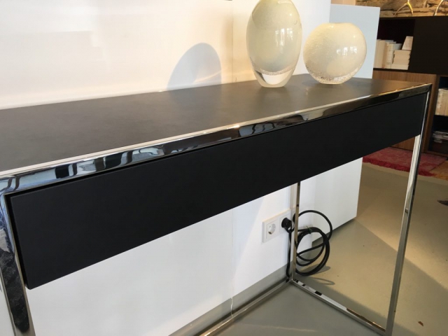 yomei2 SMART Konsole in schwarzem Leder mit Innenschublade