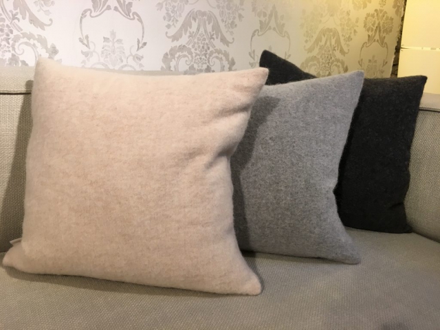 Steiner1888 4 Kissen Alina Maße 40x40 Merino-Alpaca-Mischung